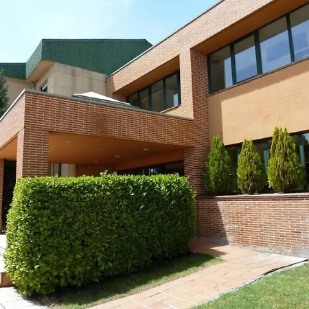 Estudio Con Wifi Y Vistas Al Campo De Golf De Salamanca *